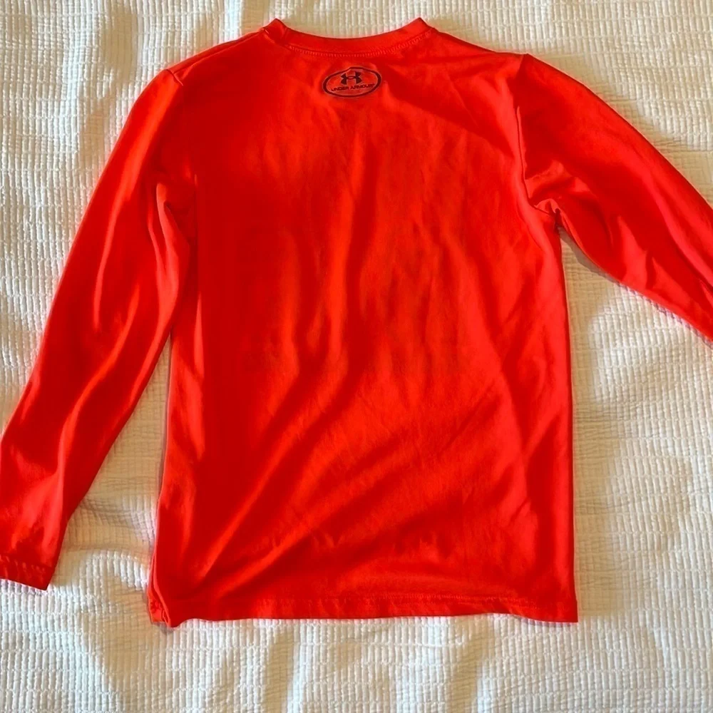 Under Armour boys long sleeve heat gear ☀️